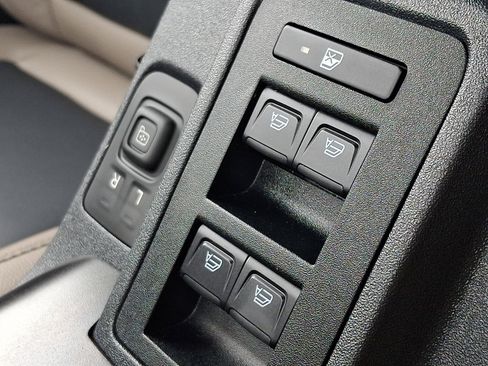 Used 2023 Ford Bronco Wildtrak AWD/4WD image 26