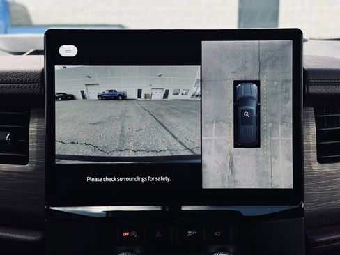 Used 2024 Ford Expedition Limited image 44