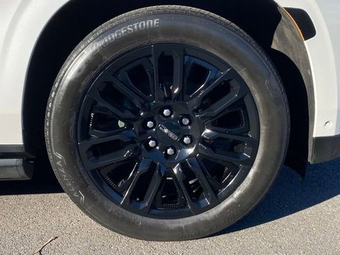 Used 2023 GMC Yukon Denali Ultimate image 20