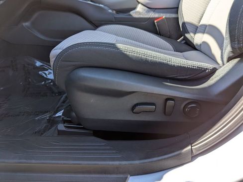 Used 2025 Subaru Outback Premium image 16