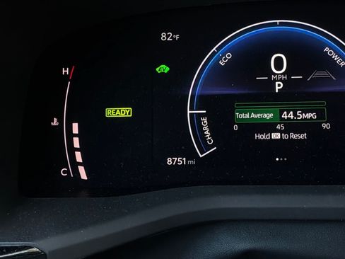 Used 2026 Toyota Camry LE FWD image 40