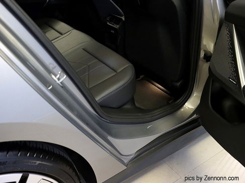 Certified 2024 BMW 530i xDrive w/ Premium Package image 35