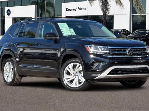 Used 2021 Volkswagen Atlas SE w/ Panoramic Sunroof Package image 2