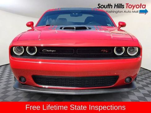 Used 2017 Dodge Challenger R/T Scat Pack RWD image 2