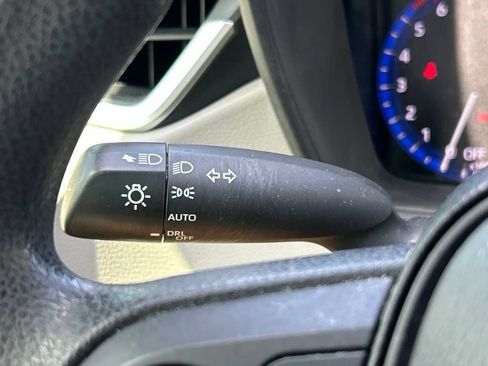 Used 2022 Toyota Corolla LE FWD image 27