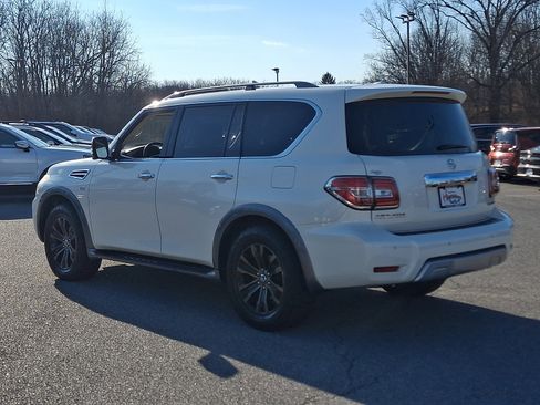 Used 2017 Nissan Armada Platinum image 4