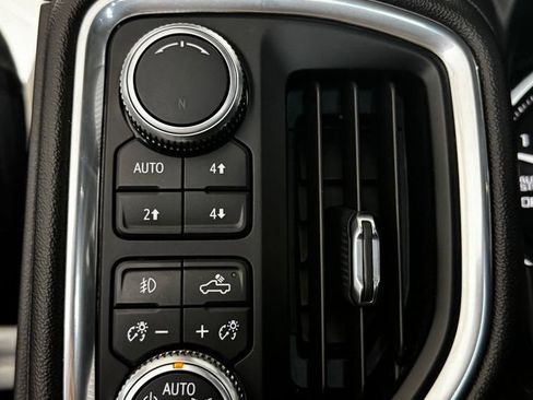 Used 2019 GMC Sierra 1500 AT4 w/ AT4 Premium Package AWD/4WD image 17
