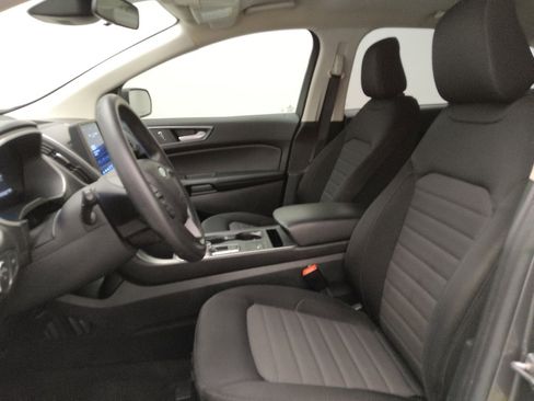 Used 2021 Ford Edge SE FWD image 17