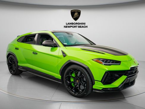 Used 2024 Lamborghini Urus Performante AWD/4WD image 1