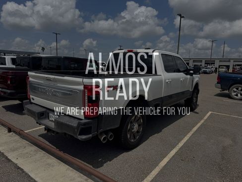 Used 2024 Ford F250 King Ranch AWD/4WD image 4