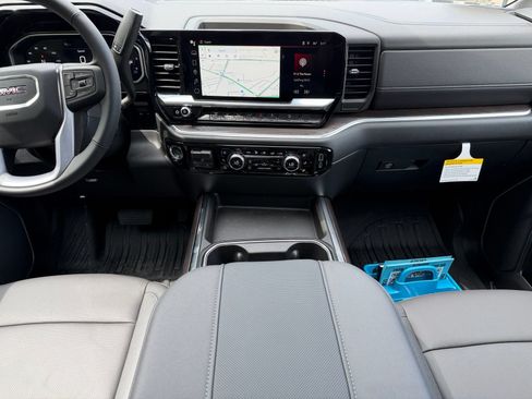 New 2026 GMC Sierra 2500 SLT w/ SLT Premium Package AWD/4WD image 19