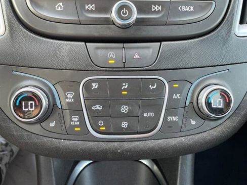 Used 2023 Chevrolet Malibu LT FWD image 22