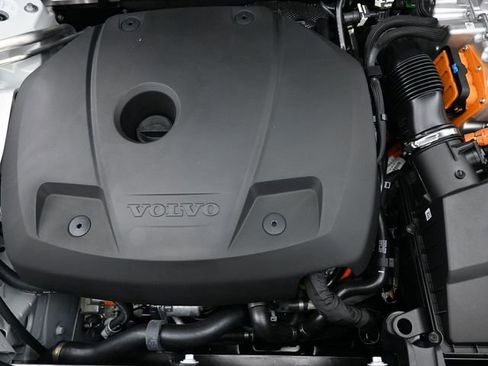 New 2026 Volvo XC90 T8 Ultra w/ Protection Package Premier AWD/4WD image 36