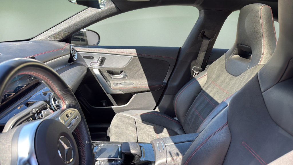 Used 2021 Mercedes-Benz CLA 250 4MATIC image 14