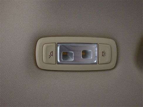 Used 2018 BMW 740i image 20