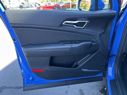 New 2026 Kia Sportage EX w/ EX Panorama Roof Package image 29