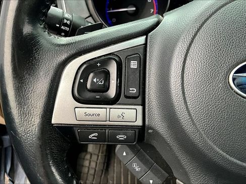 Used 2015 Subaru Legacy 2.5i Limited AWD/4WD image 10