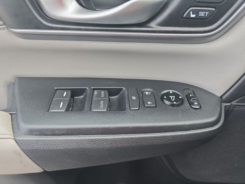 Used 2019 Honda CR-V Touring image 28