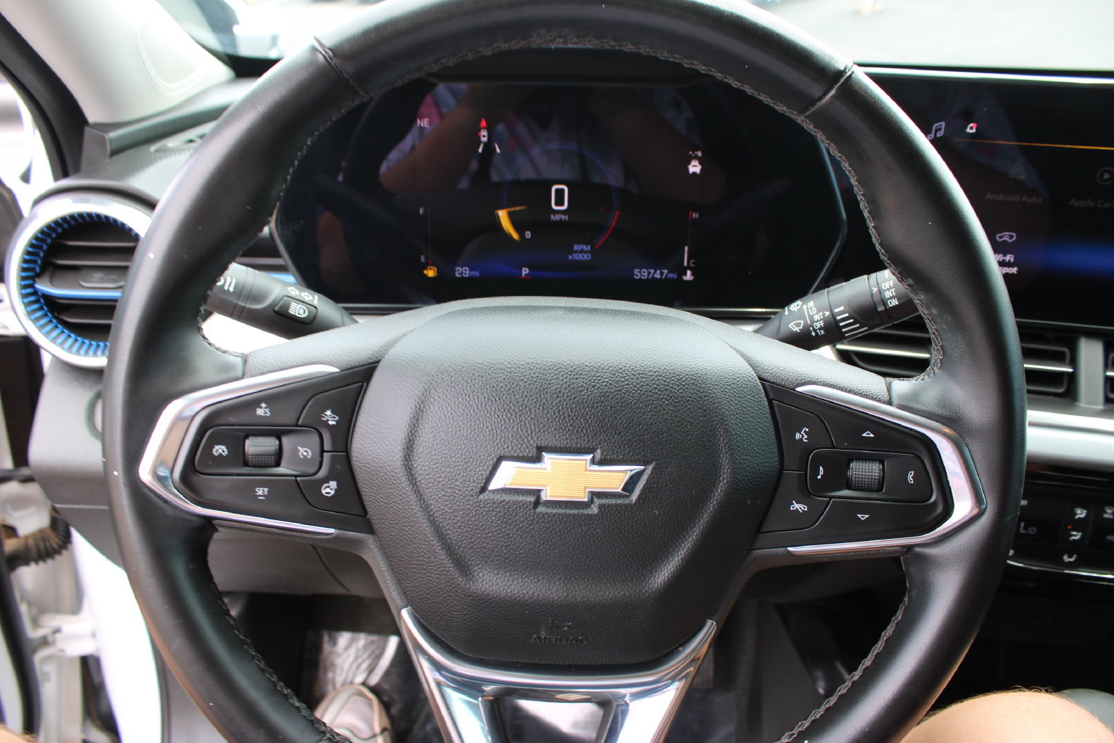 Used 2024 Chevrolet Trax LT w/ Driver Confidence Package FWD image 12