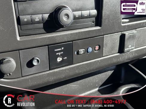 Used 2022 Chevrolet Express 3500 LS image 21