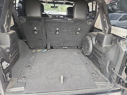 Used 2022 Jeep Wrangler Unlimited Sport AWD/4WD image 11