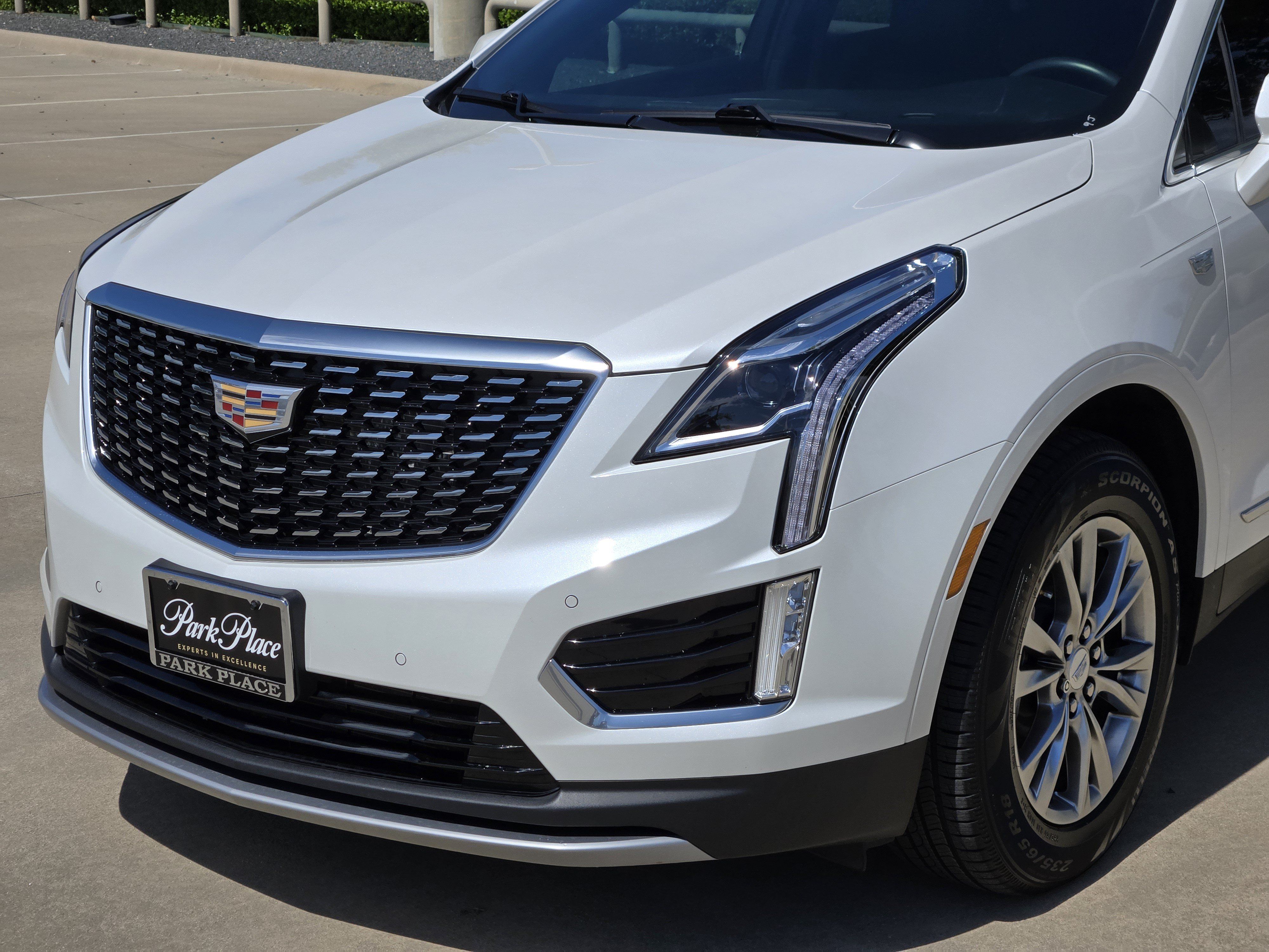Used 2020 Cadillac XT5 Premium Luxury FWD image 12