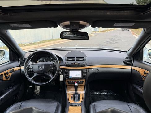 Used 2008 Mercedes-Benz E 63 AMG 4dr Sdn 6.3L AMG RWD image 28