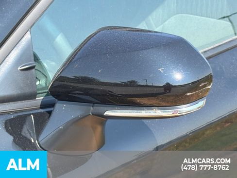 Used 2025 Toyota Camry LE FWD image 10