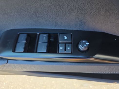 New 2025 Toyota Camry SE image 25