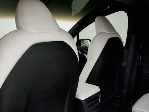 Used 2021 Tesla Model X Long Range AWD/4WD image 47
