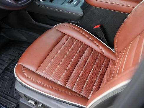 Used 2024 GMC Sierra 3500 Denali Ultimate image 10