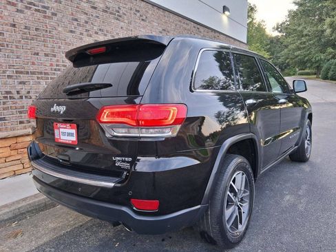 Used 2017 Jeep Grand Cherokee Limited RWD image 5