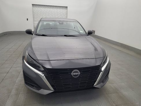 Used 2024 Nissan Altima 2.5 SV image 14