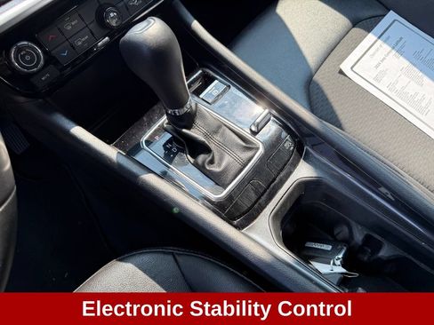 Used 2024 Jeep Compass Latitude AWD/4WD image 18