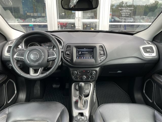 Used 2018 Jeep Compass Latitude w/ Popular Equipment Group AWD/4WD image 35