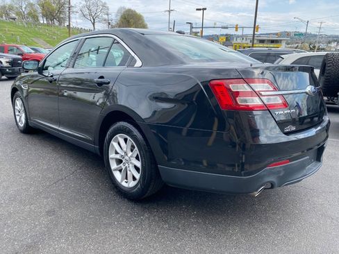 Used 2015 Ford Taurus SE FWD image 5