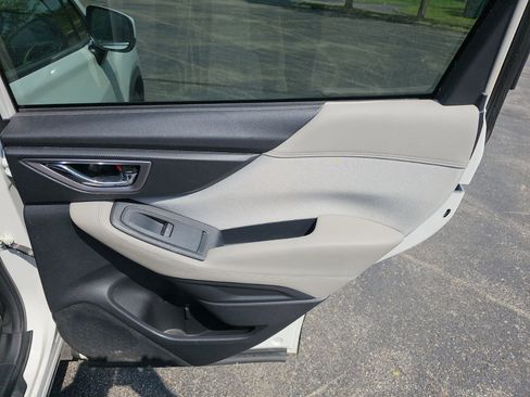 Used 2022 Subaru Forester Premium AWD/4WD image 16