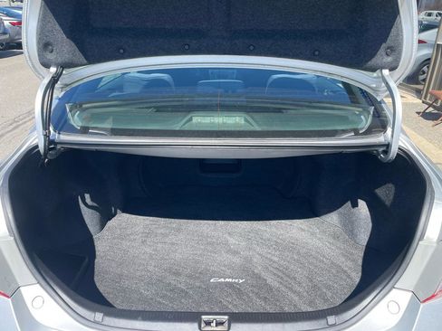 Used 2011 Toyota Camry SE w/ SE Extra-Value Pkg #1 image 8