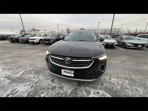 Used 2023 Buick Envision Essence image 3