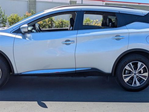 Used 2023 Nissan Murano SV image 10
