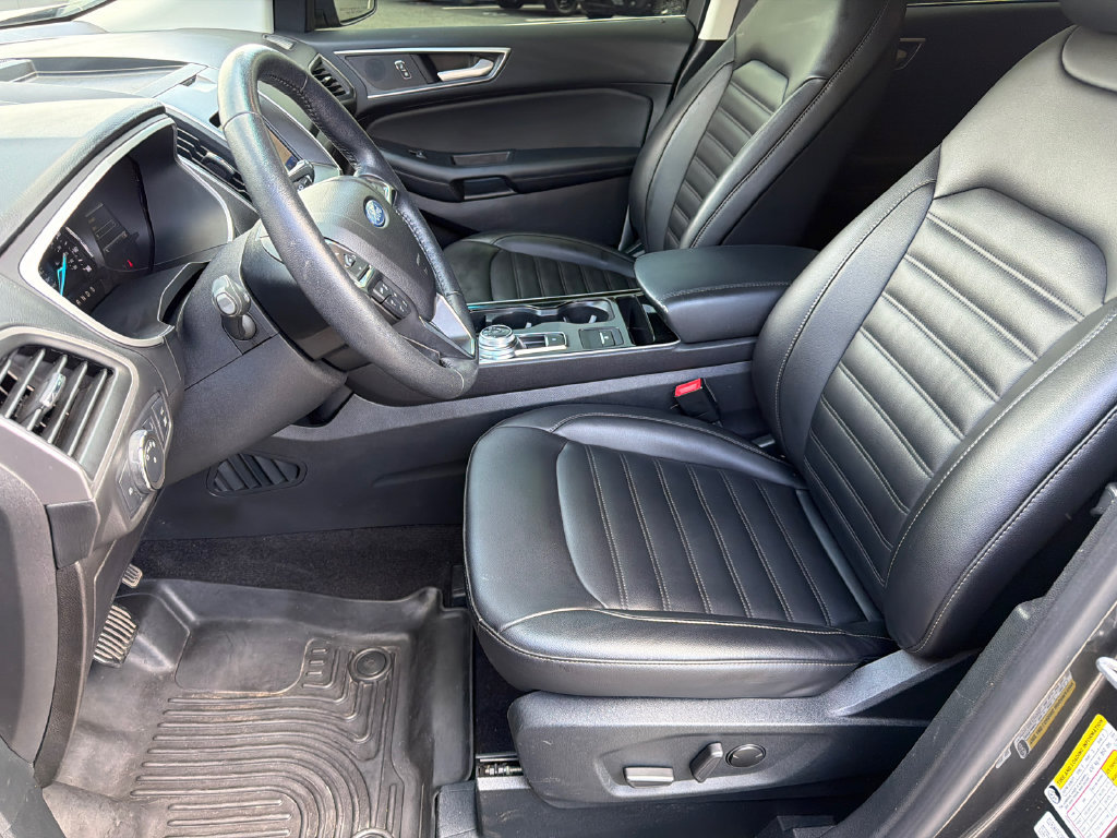 Used 2020 Ford Edge SEL w/ Convenience Package FWD image 9