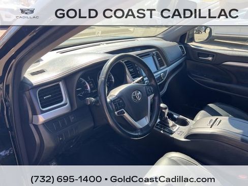 Used 2015 Toyota Highlander XLE image 17