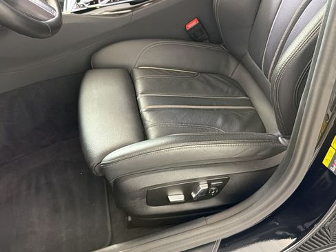 Certified 2023 BMW 530e xDrive w/ Premium Package AWD/4WD image 14