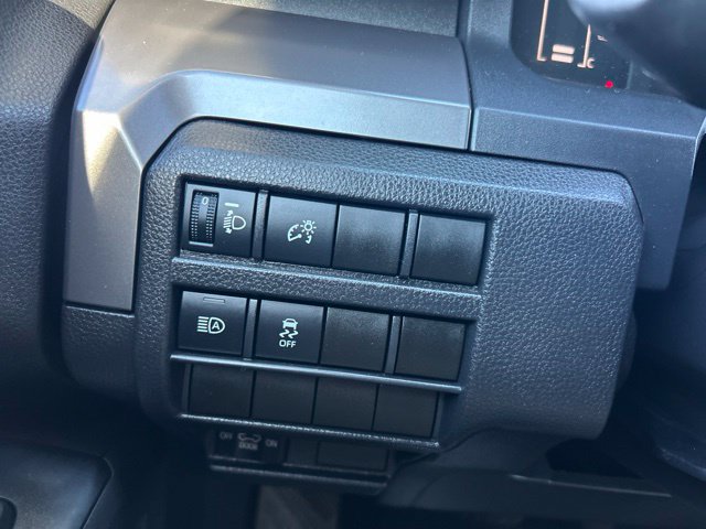Used 2024 Toyota Tacoma SR5 AWD/4WD image 23