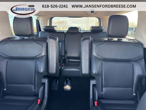 Used 2025 Ford Expedition Max Platinum image 12