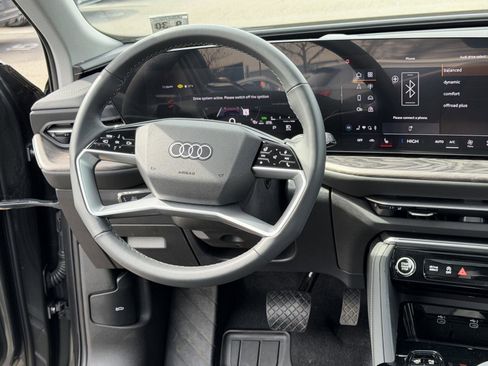 Used 2025 Audi Q5 Premium w/ Convenience Package AWD/4WD image 19