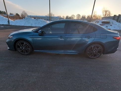 Used 2025 Toyota Camry XSE image 7