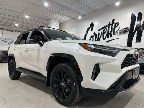 Used 2022 Toyota RAV4 XSE AWD/4WD image 21