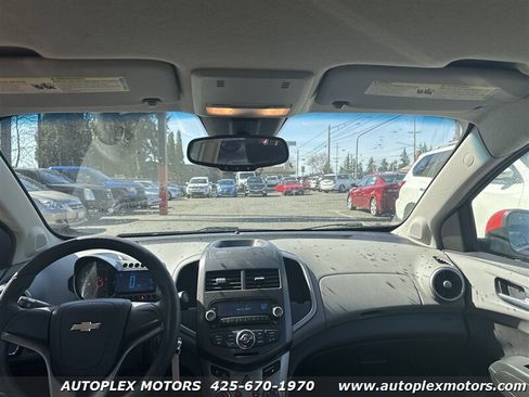 Used 2012 Chevrolet Sonic LT image 13