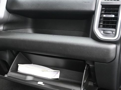 Used 2021 RAM 1500 Big Horn image 35